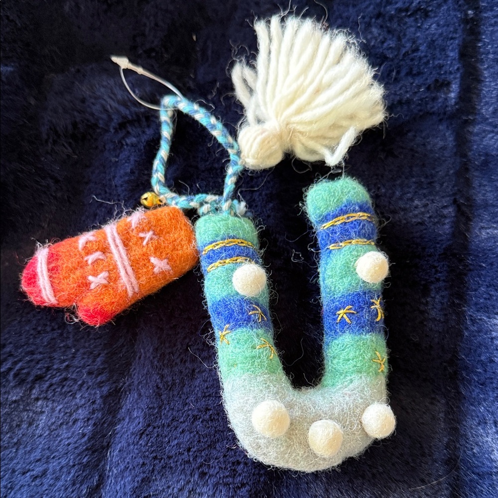 🎅BOGO 50%🎅Anthropologie Colorful Wool Ornament Letter U with Tassel